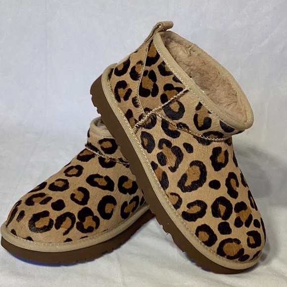 UGG booties - Picture 3 of 9